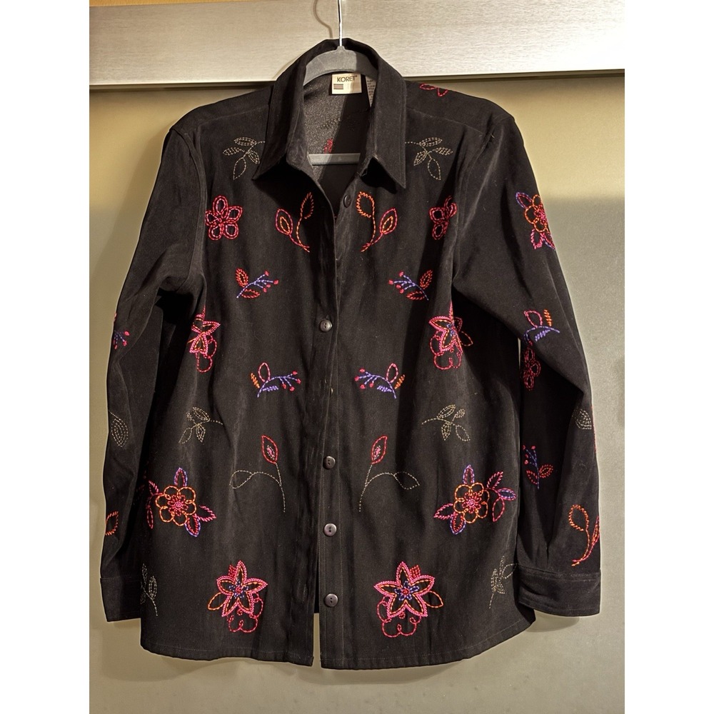 Koret Size Women's Size Small With‎ Black With Embroidered Flowers